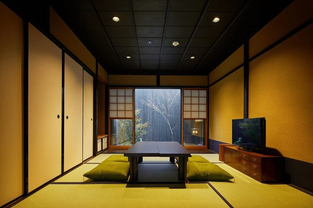 Kyoto Urushiro Wakasaya