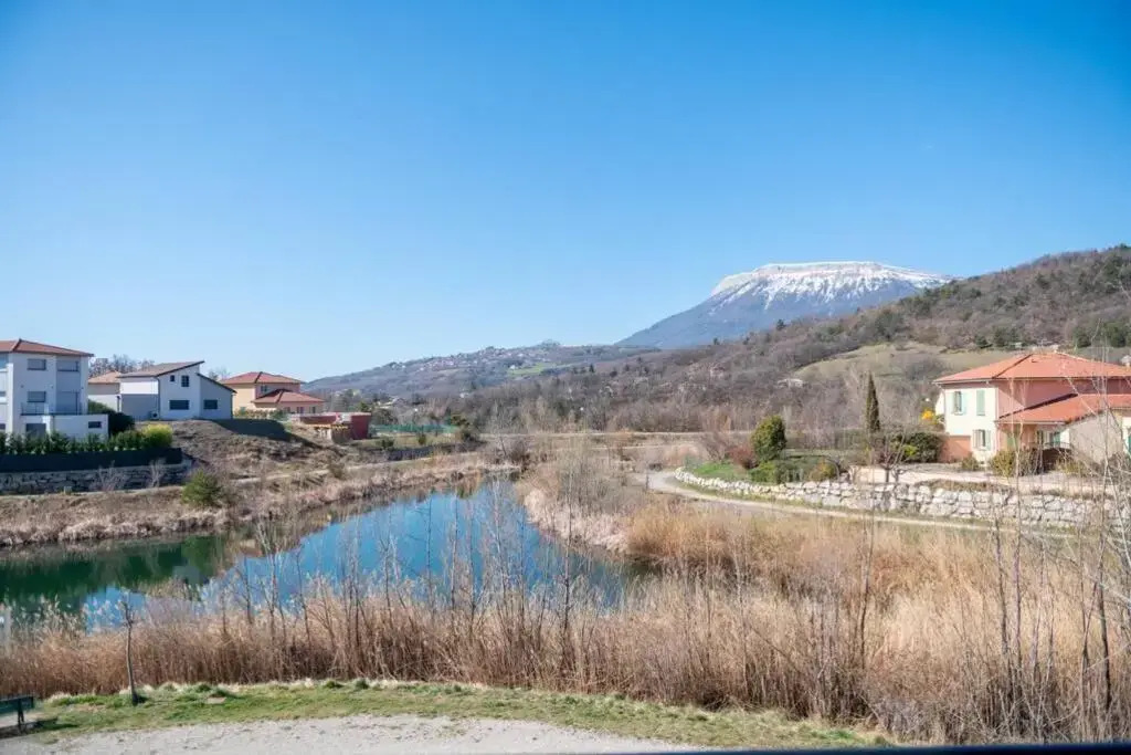 Charmand T2 Avec Vue Sur Lac, Terrasse Tout Equipe