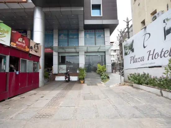 V Grand By OYO Rooms