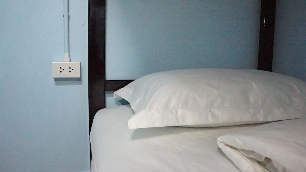 Blue House Hua Lamphong - Hostel