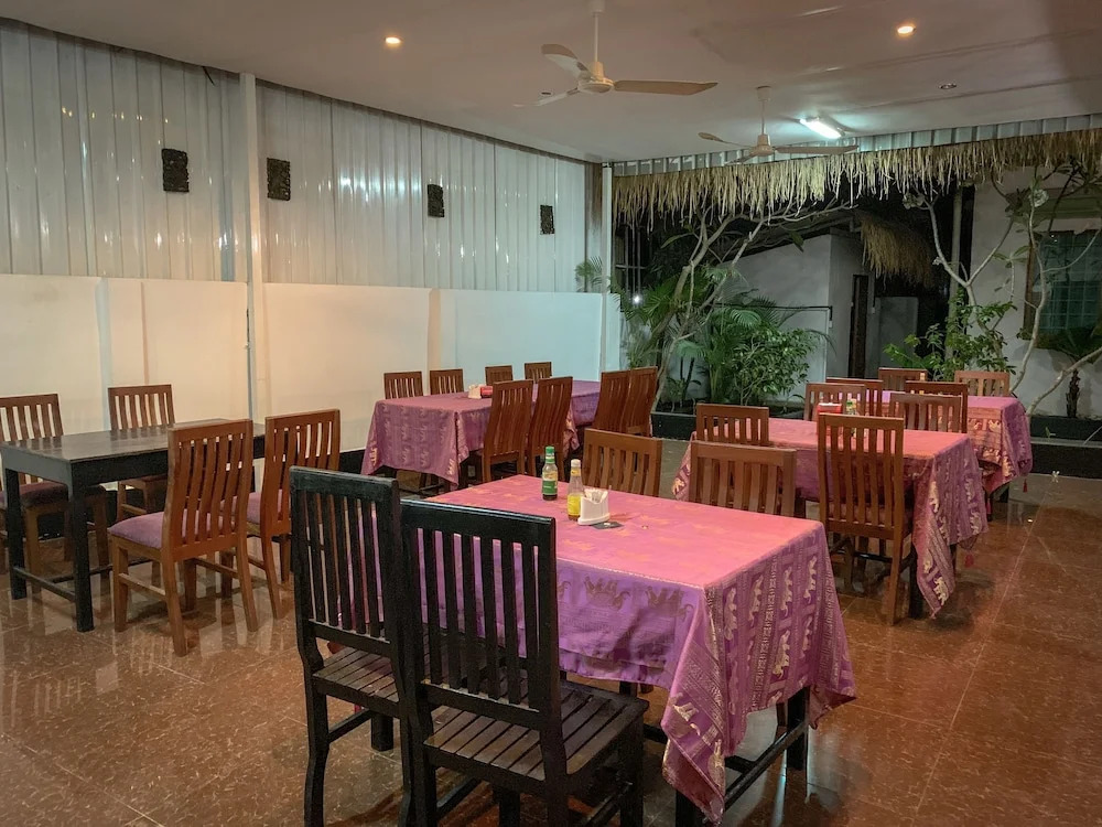 Damnak Riverside Hotel