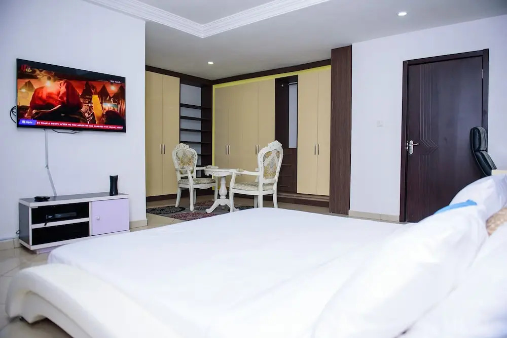 Furnished 4 Beds Semi-det House in Abuja, Nigeria
