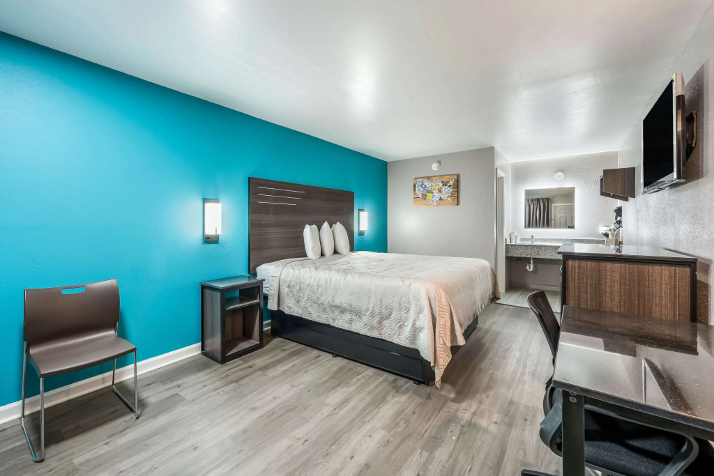Econo Lodge Russellville
