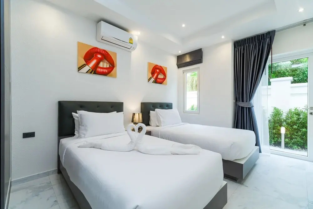 Pool Villa Pattaya H54