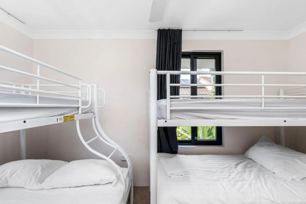 Byron Bay Accom Unit 3 5-9 Somerset Street - Summer Central
