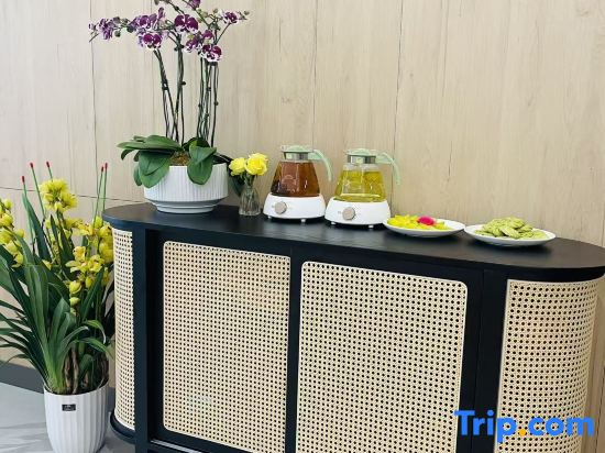 Harmony Hotel, Shuangqiao Night Market, Kunming Convention and Exhibition Center