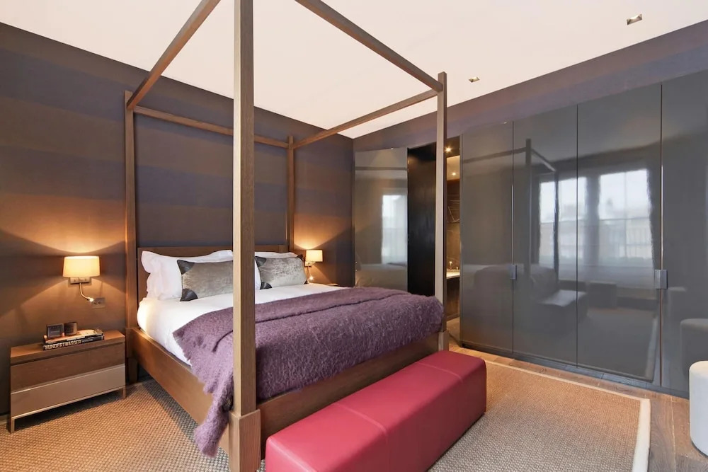 Cadogan Square Luxury 2 Bedroom Apartment II