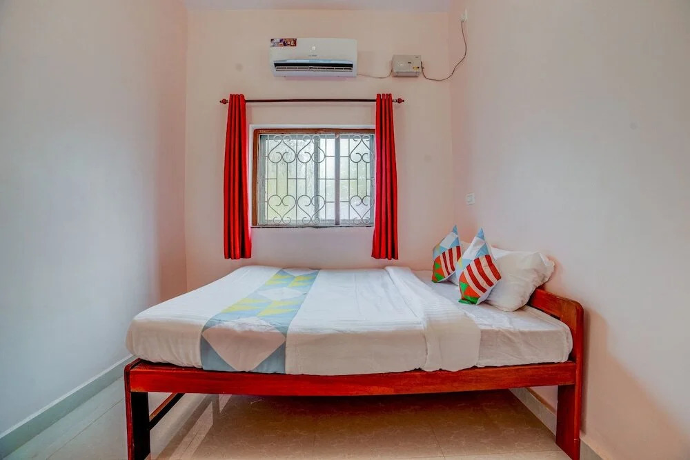 OYO Home 19884 Enticing 2BHK Mandrem