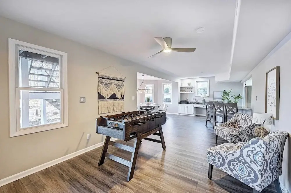 Lakefront Estate Pool + Hot Tub + Dock + Sauna Oasis at Ballycastle