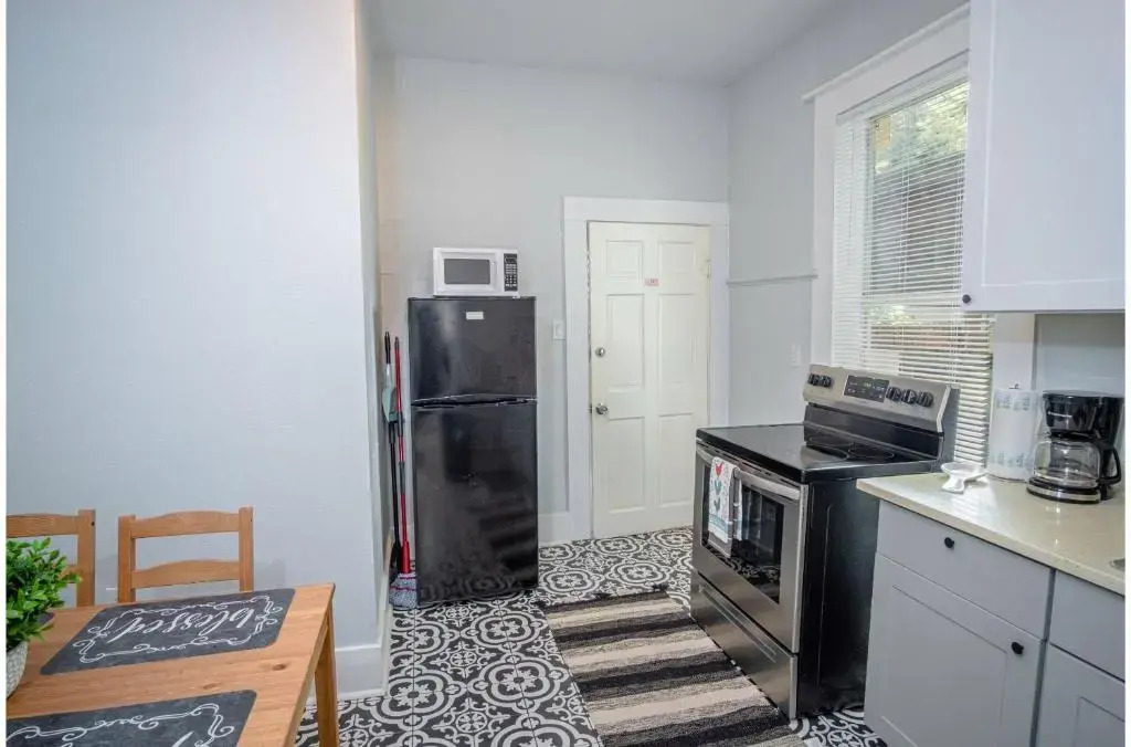Las Carolinas #1 Cozy 1BR1BA Sleeps 4
