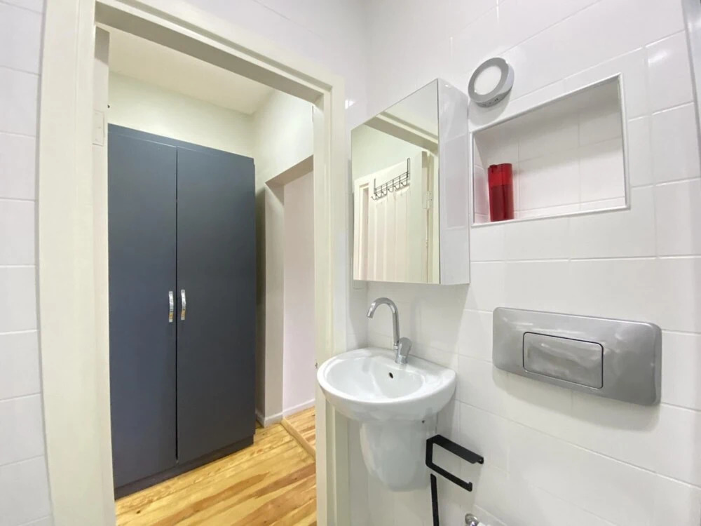 Central Flat With a Shared Terrace in Beyoglu