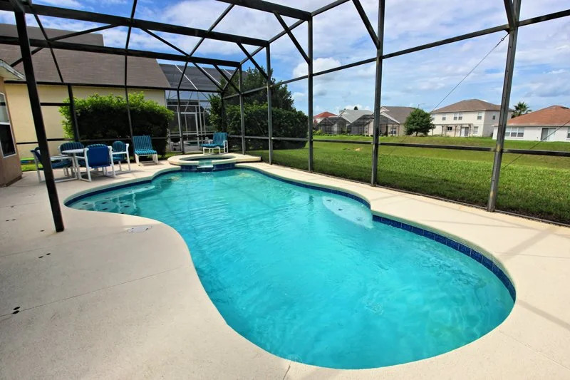 4 Bedrooms Home with Private Pool by RedAwning