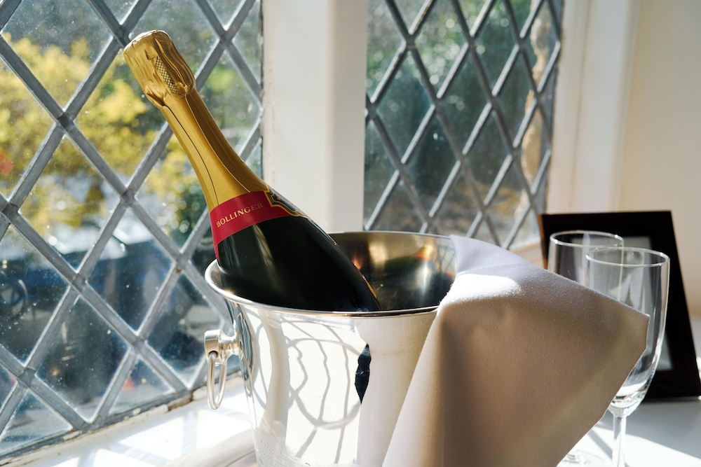 The Oxenham Arms Hotel Devon