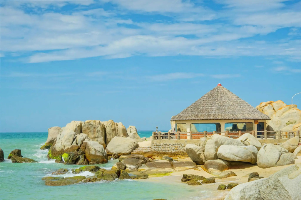 Hòn Cò Resort - Cà Ná