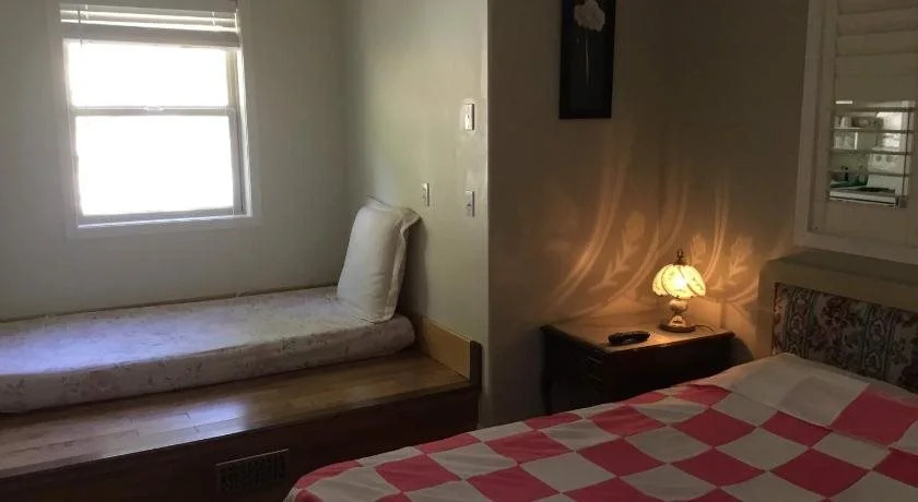 Kelowna Lakeview Cove Bed & Breakfast