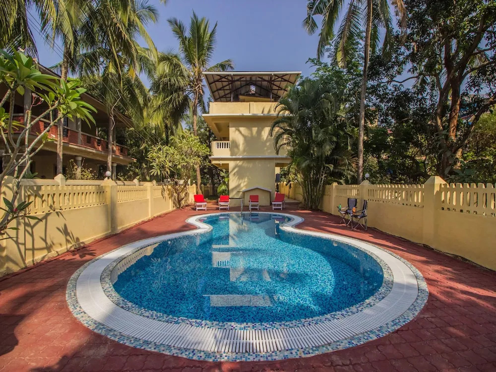 OYO 12134 Home Luxury Studio Calangute