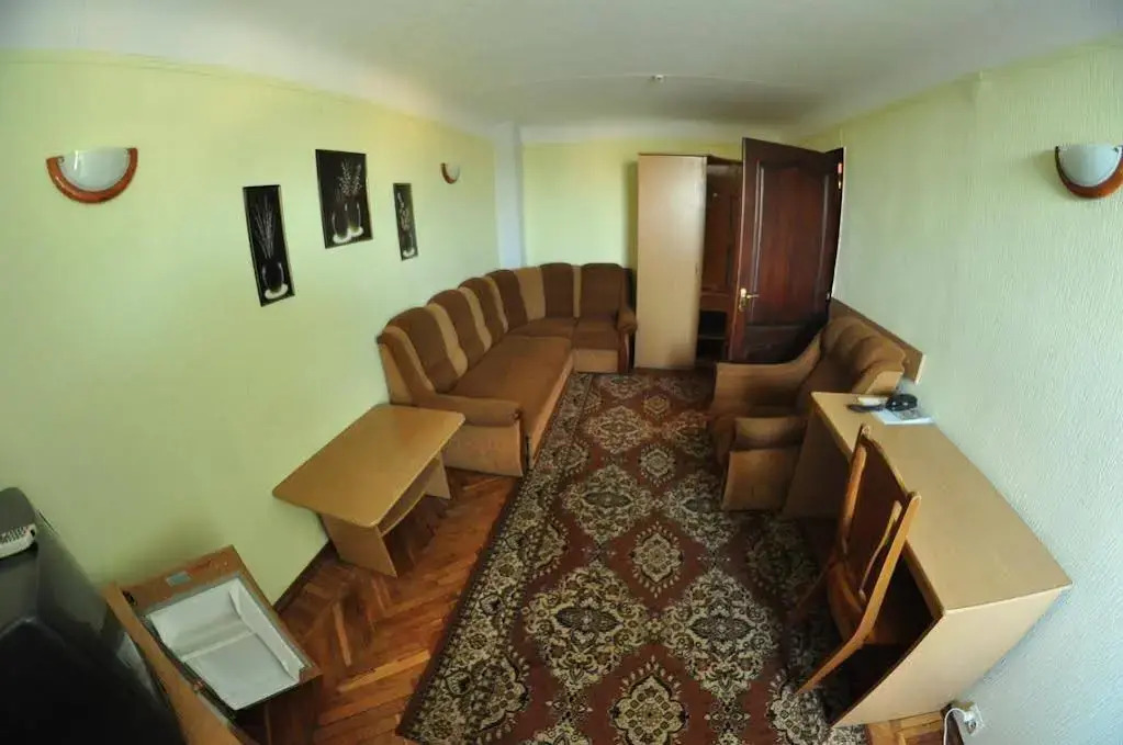 Tourist Hotel