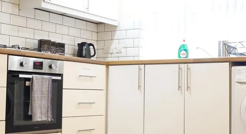 Heathrow Ensuite Rooms- Auto check in