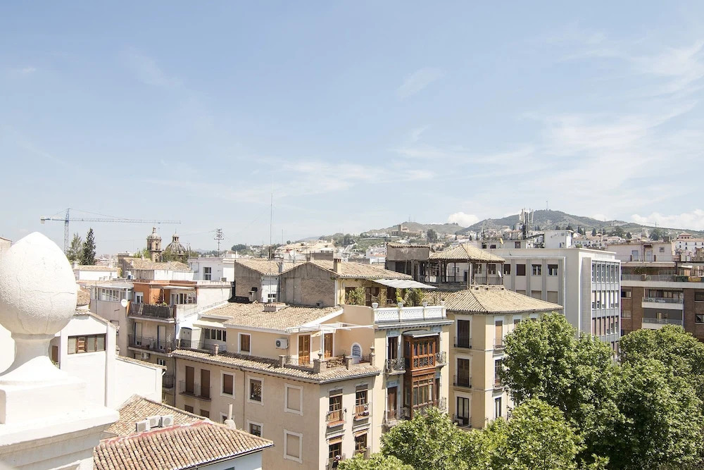 Chezmoihomes Luxury Cathedral Penthouse