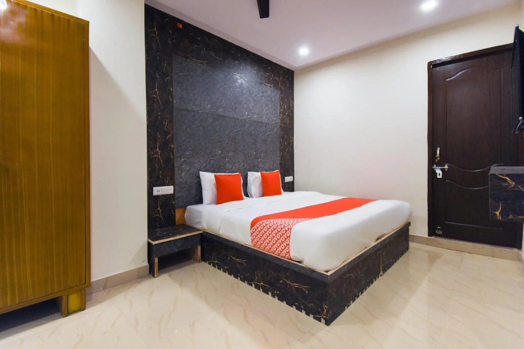 Hotel o Shivaay Phase 1 Mohali Bus Terminal