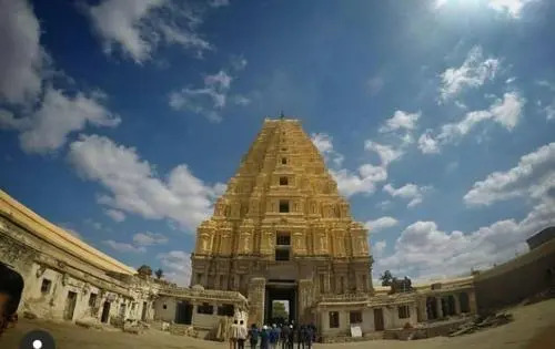 Dream Hampi Villa & Home Stay