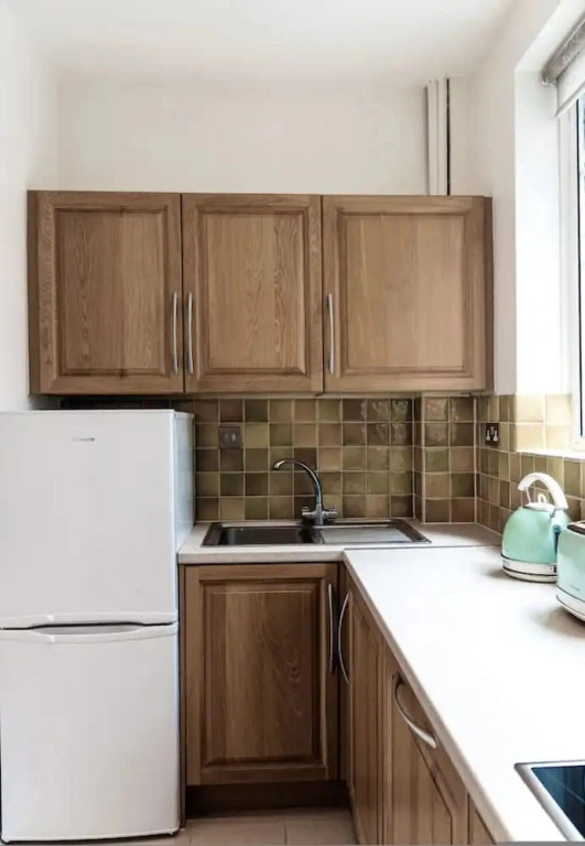 Chestnut Blossom 1 Bedroom in Kensington