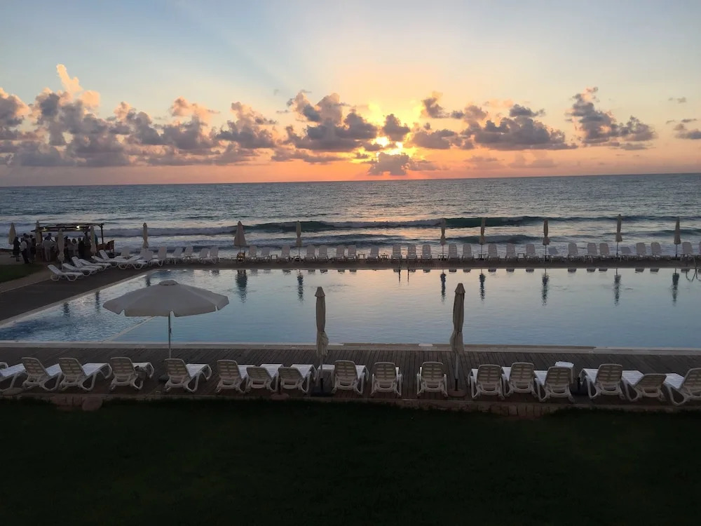 Damour Country Club