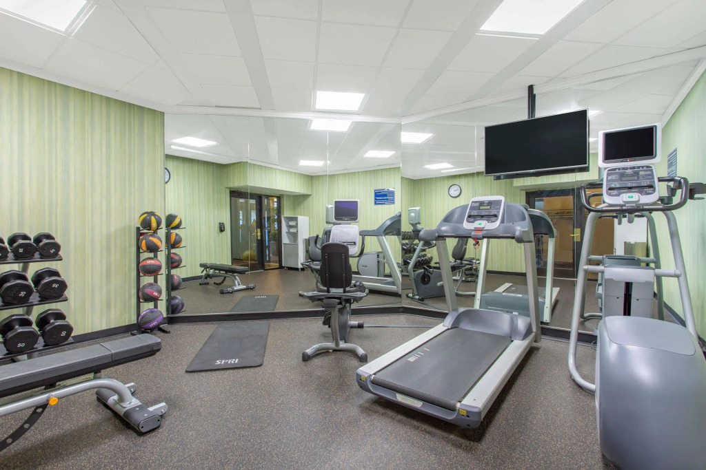 Days Inn by Wyndham Lanham Washington DC