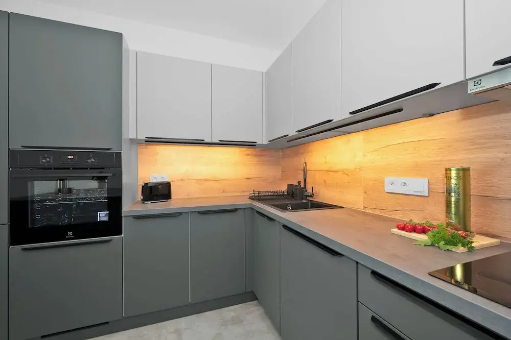 Fully equipped Apartments with Terraces, Free garage parking, Netflix & AC - by Apartmány Šlapanice cz