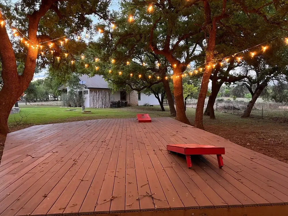New Hill Country Dream House With Pool Table and Firepit and Gameshed