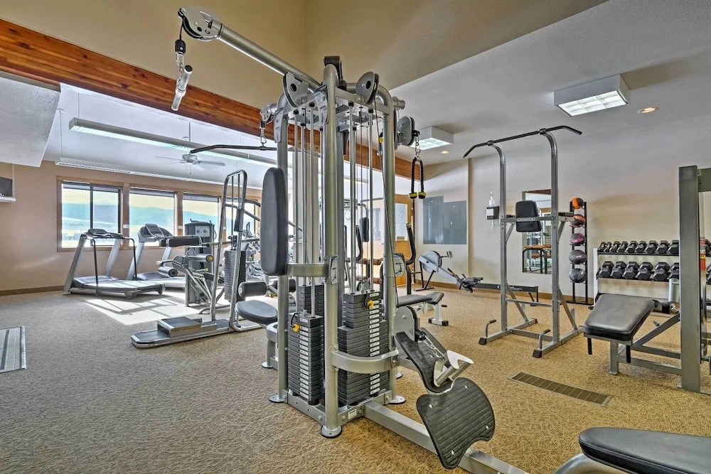 Luxury WP Mtn Cabin, Free Shuttle, Views & Garage