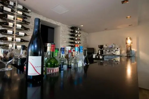 Host & Vinum - Le Clos des Pins