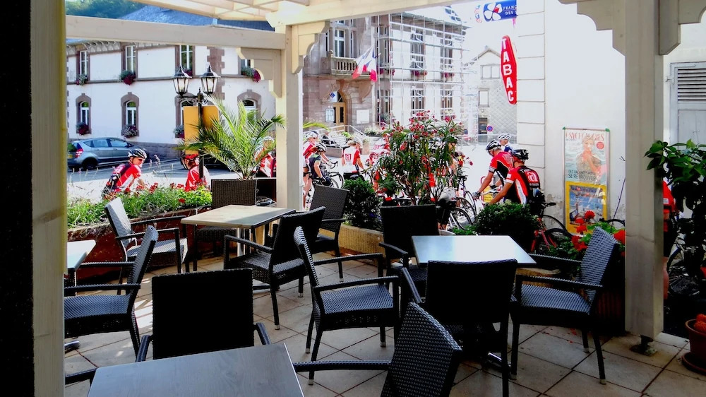 Logis Hôtel - Restaurant Aux Bruyères