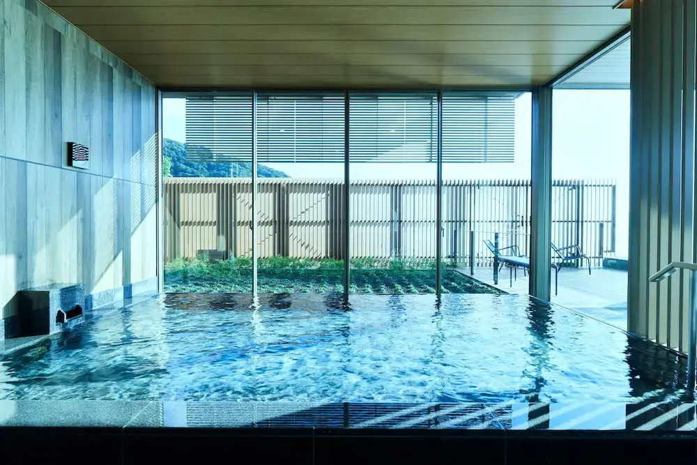 Atami Izusan Karaku