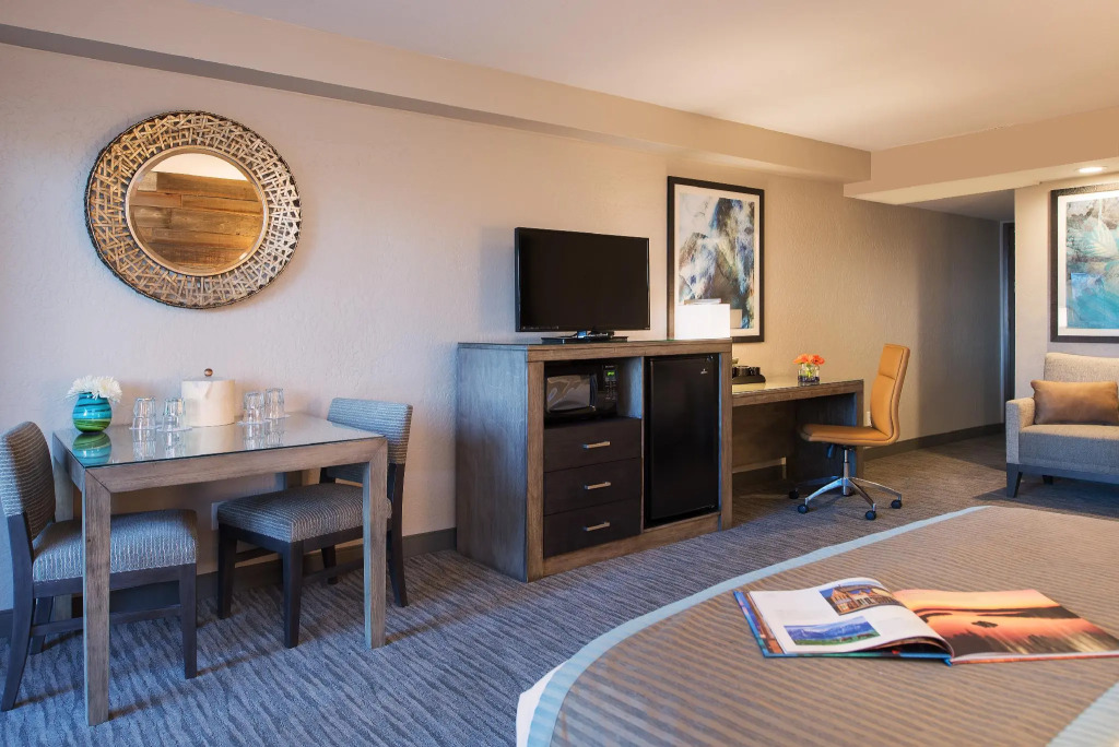 Hotel Azure