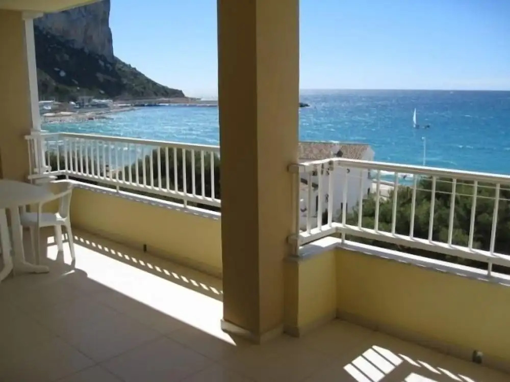 Apartamentos la Reina