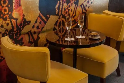 Teatro Boutique Rooms & Suites