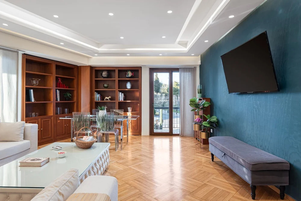 Acropolis Prestige Residence