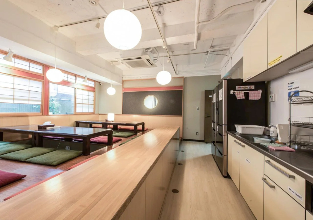 Anne Hostel Yokozuna