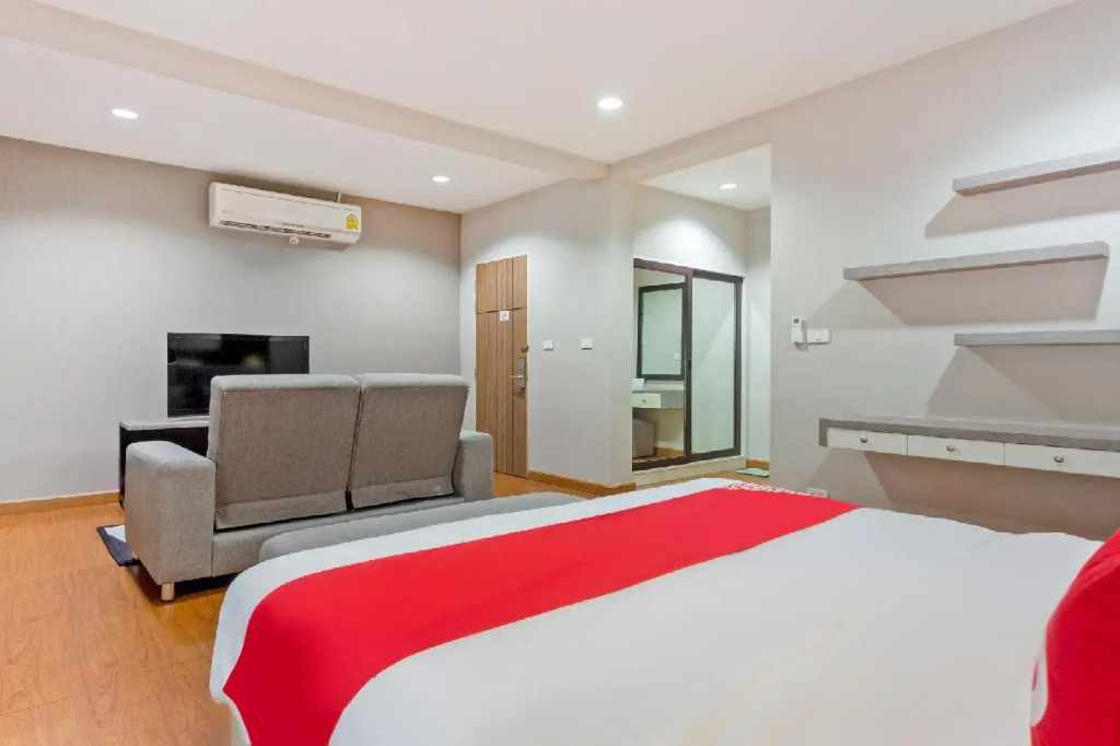 OYO 995 Blue Cafe Apartment