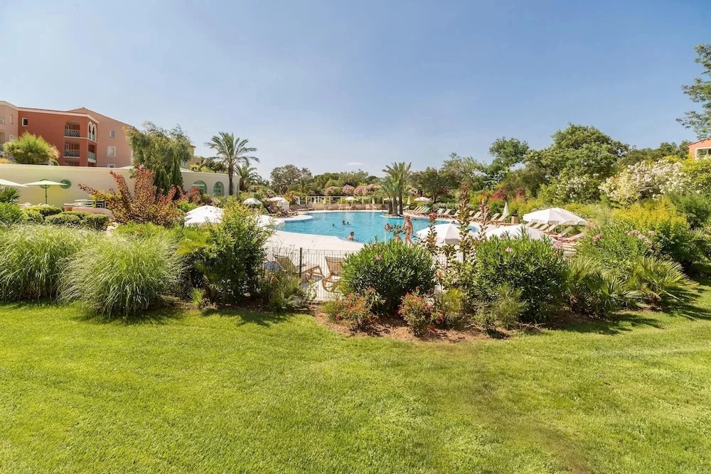 Luxury 4-person Riviera Sanctuary