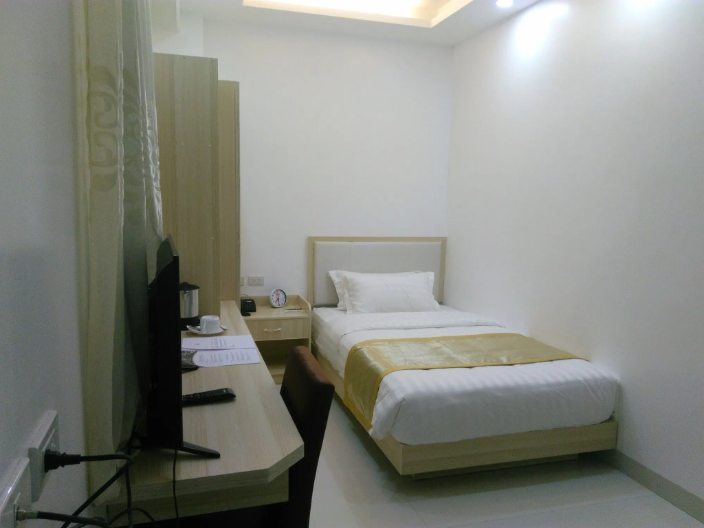 One El Nido Suite