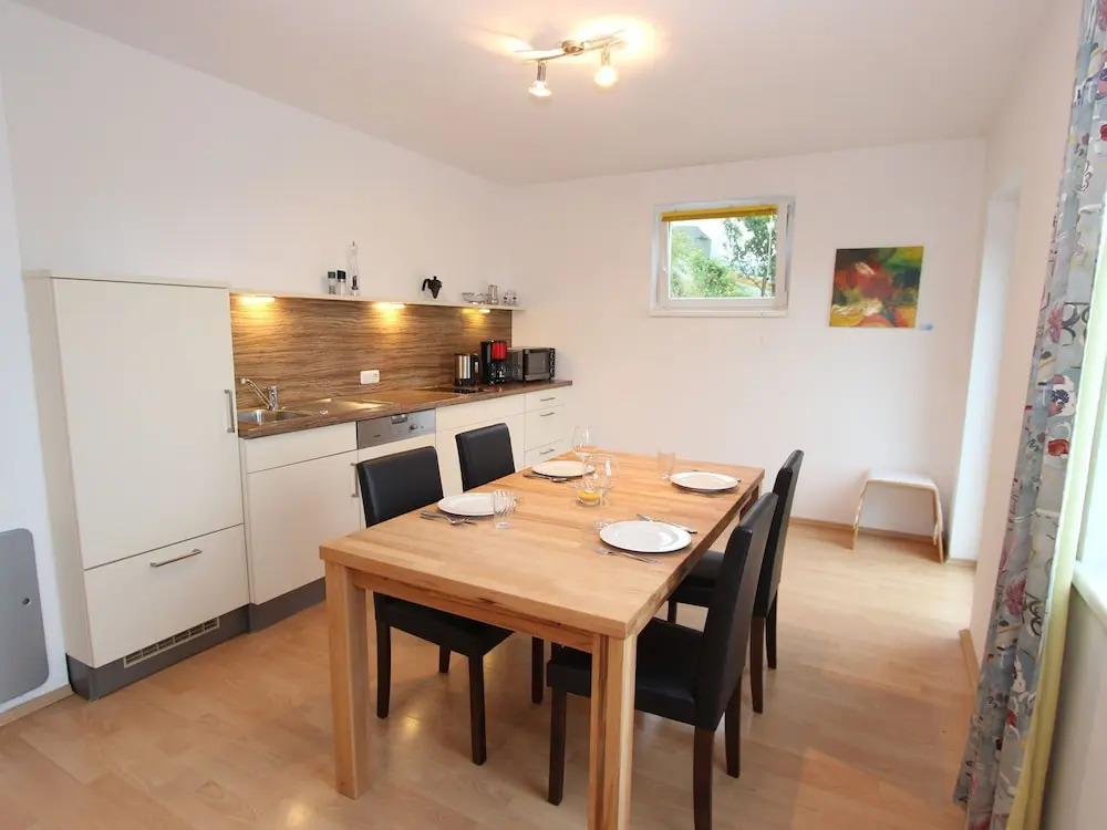Mod Apartment in Bruck An Der Großglocknerstraße with Garden