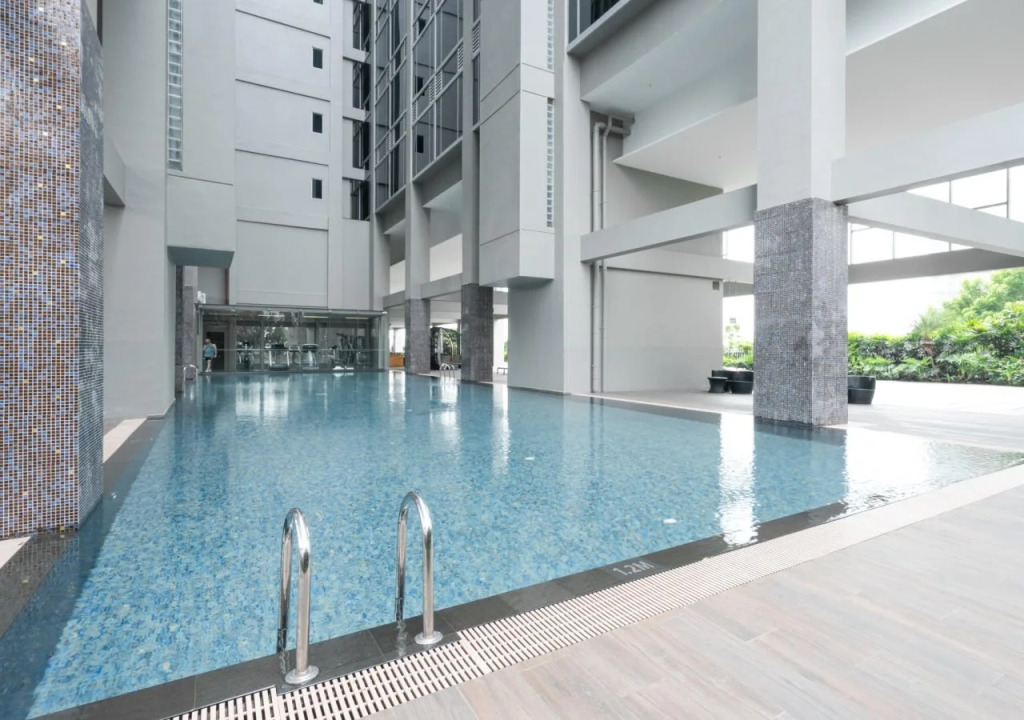 V Hotel Lavender