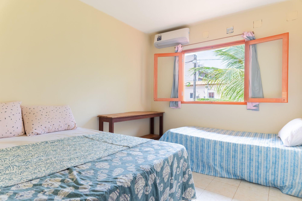 Casa Com 4qts Pet Friendly Piscina Cond Sh011