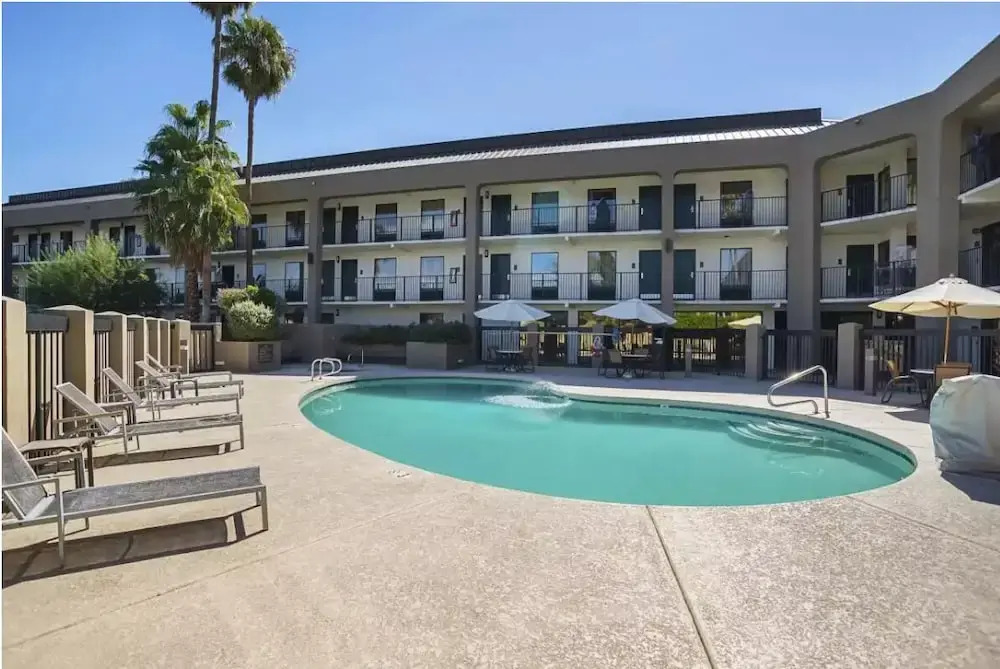 Stay7 studios Hotel Phoenix Metro