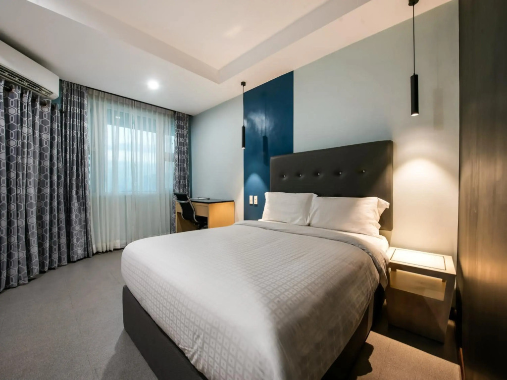 Bay Area Suites Manila
