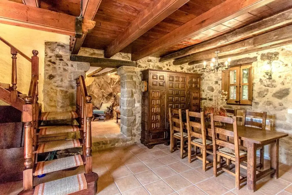 Catalunya Casas Stunning Costa Brava mountain retreat and 30kms away from the beach