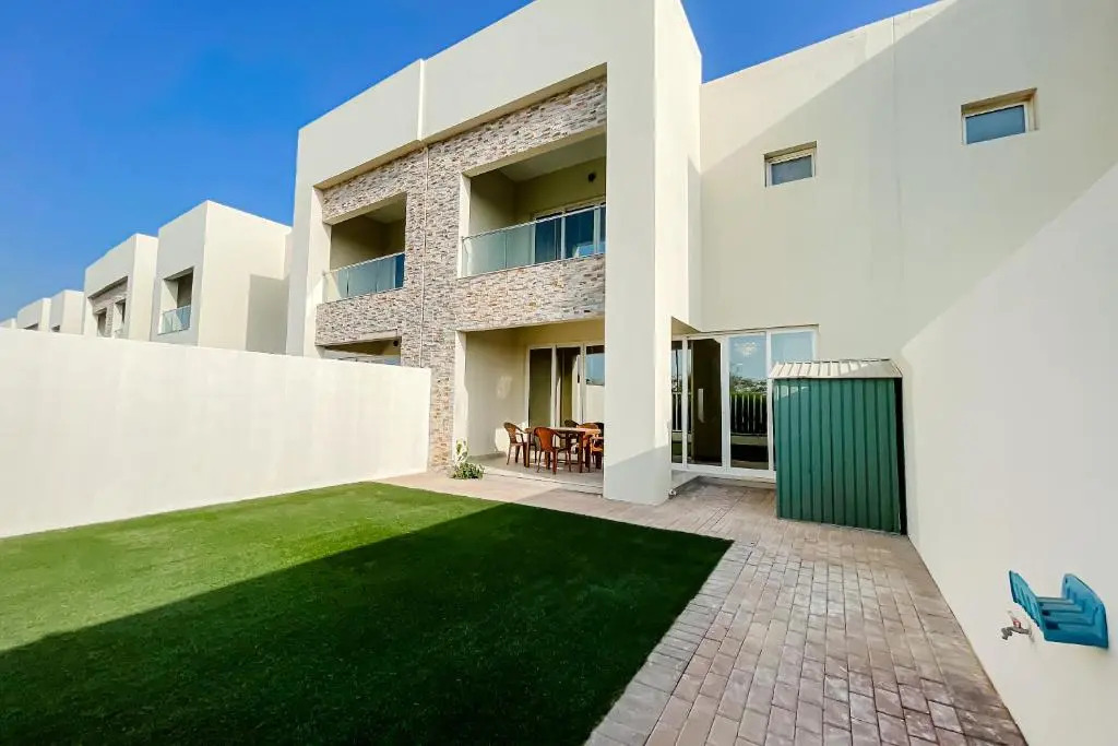 RH- 2BR Luxury Bermuda Villa Beach facing, separate pool for women