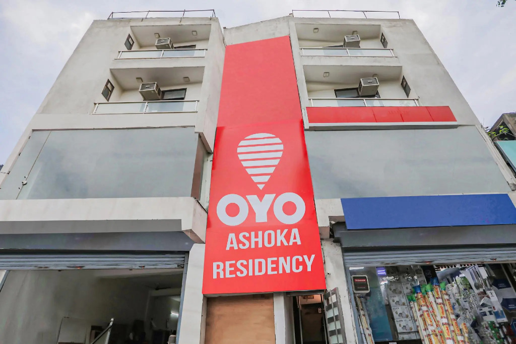 Collection O 81600 Ashoka Residency